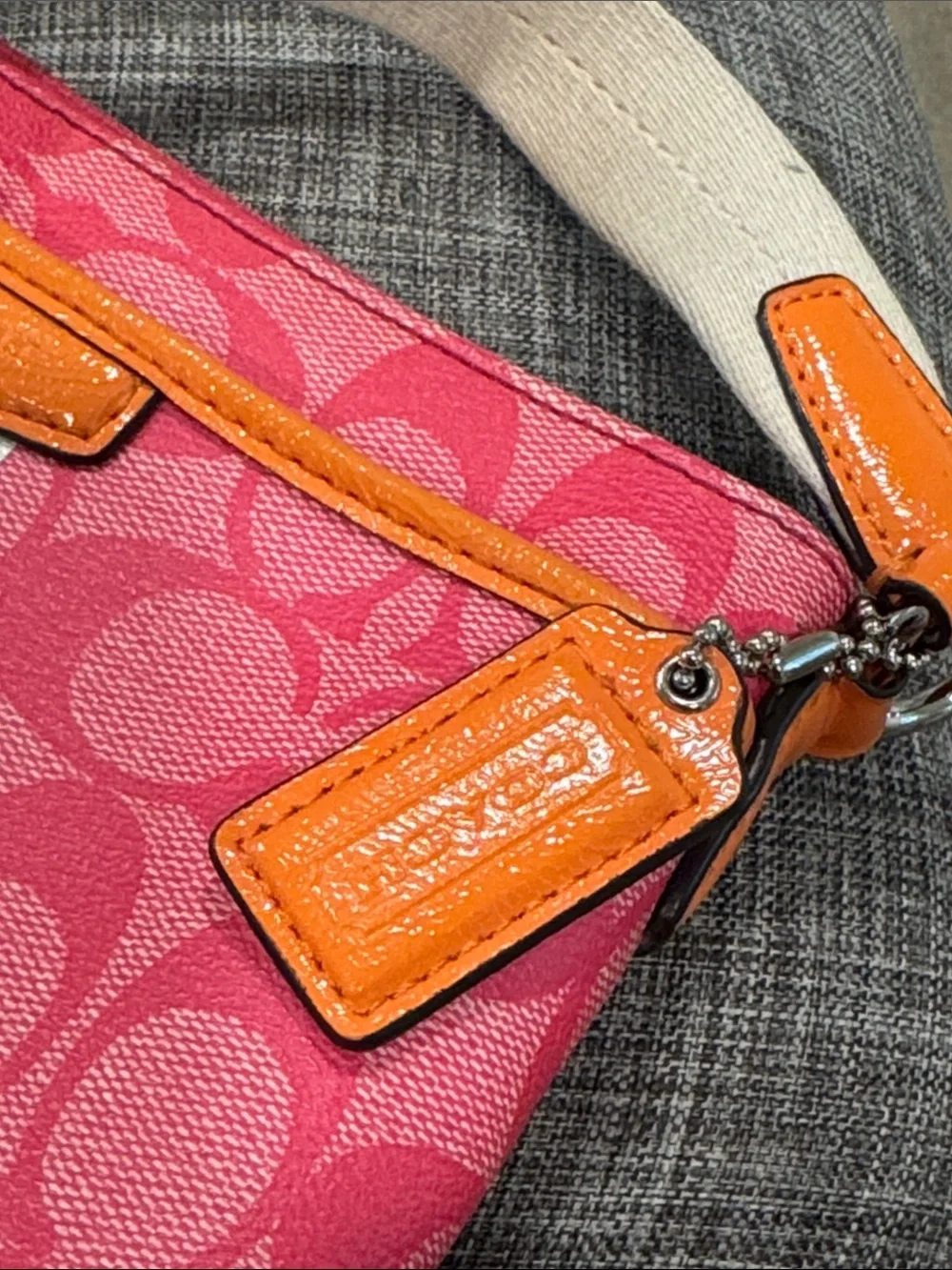 Coach Bag Signature Pink Orange Stripe Swingpack Crossbody - Picture 16 of 17